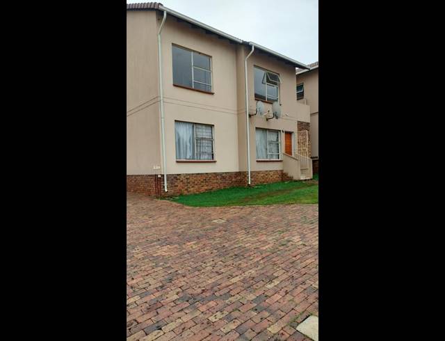 2 BEDROOM TOWNHOUSE FOR SALE IN NATURENA